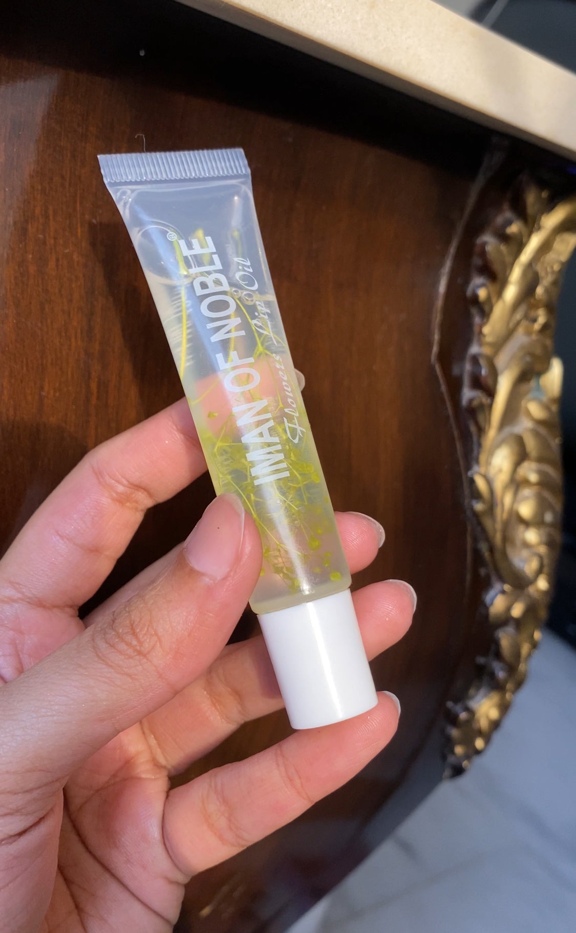 YELLOW FLOWER LIP OIL