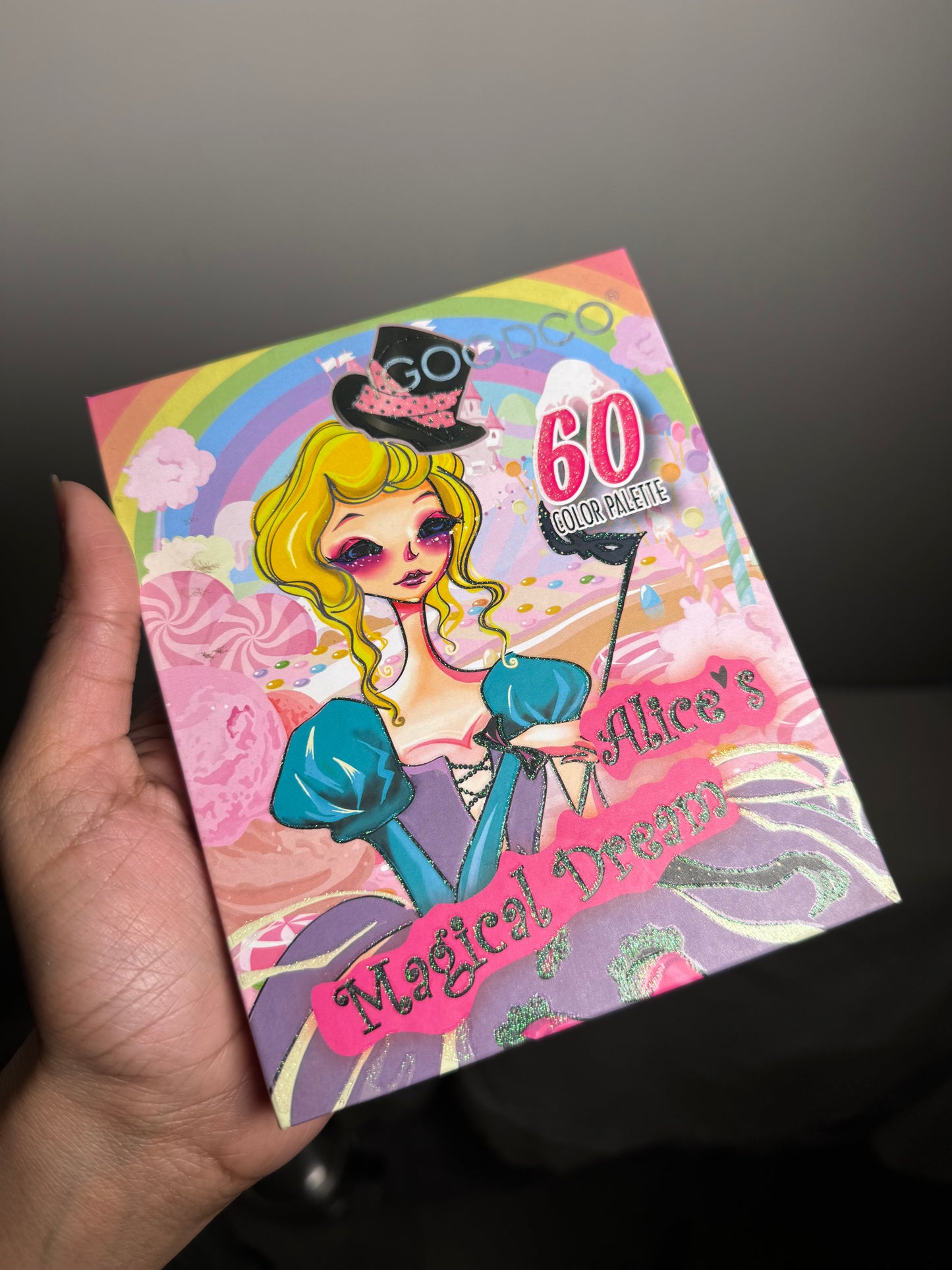 04 MAGICAL EYESHADOW PALETTE
