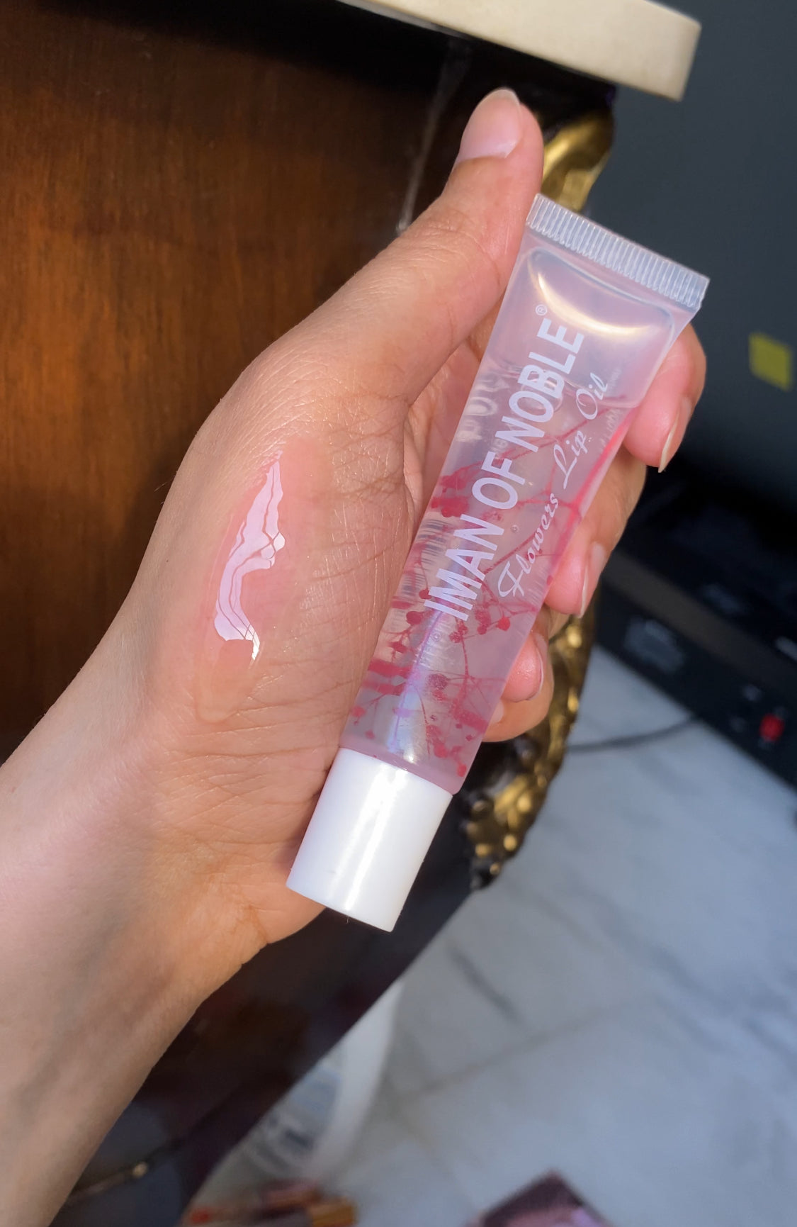 RED FLOWER LIP OIL