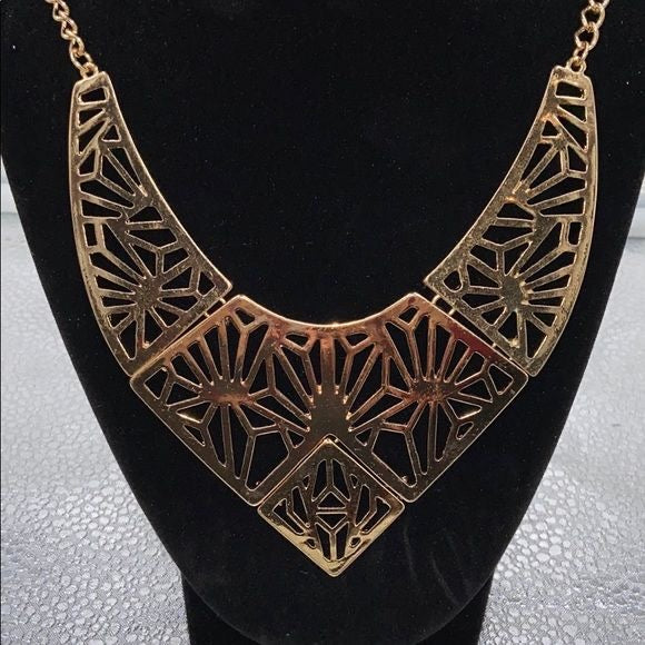 B3 FANCY NECKLACE