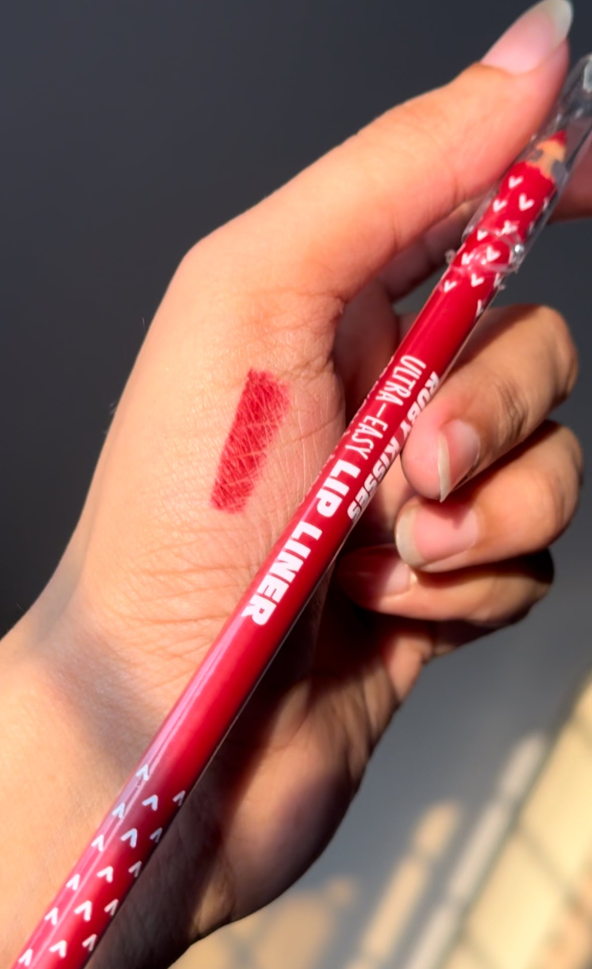 RUBY KISSES ORIGINAL RED LIP LINER
