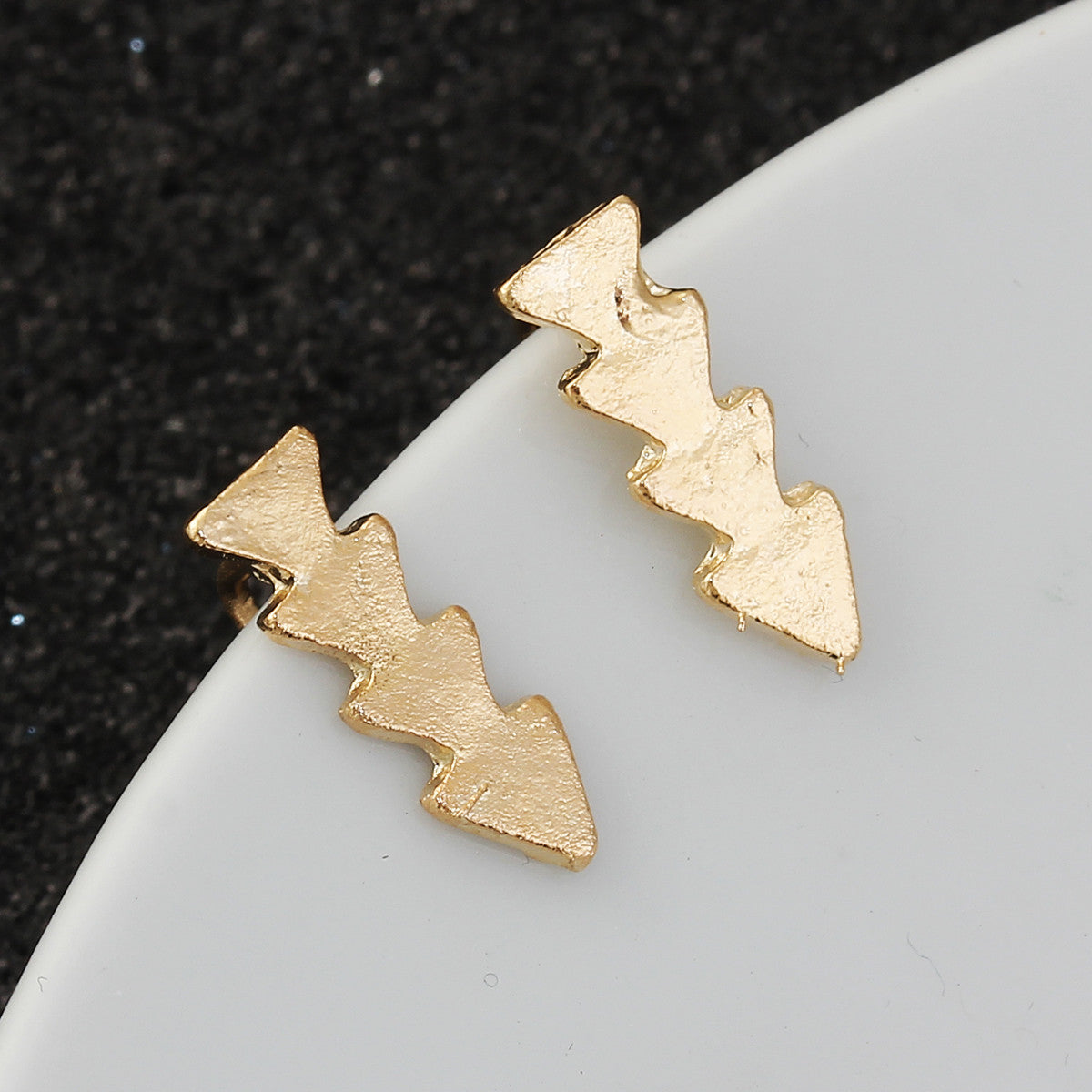 C274 EARINGS