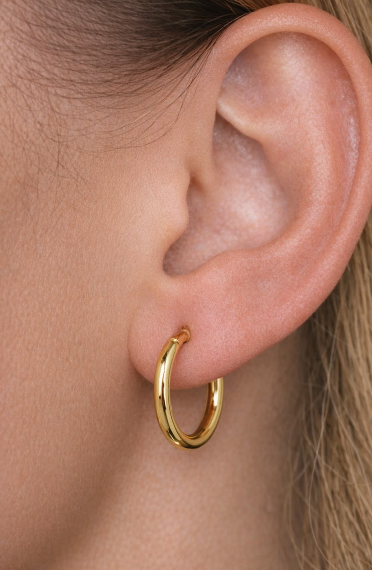 E74 GOLDEN HOOPS