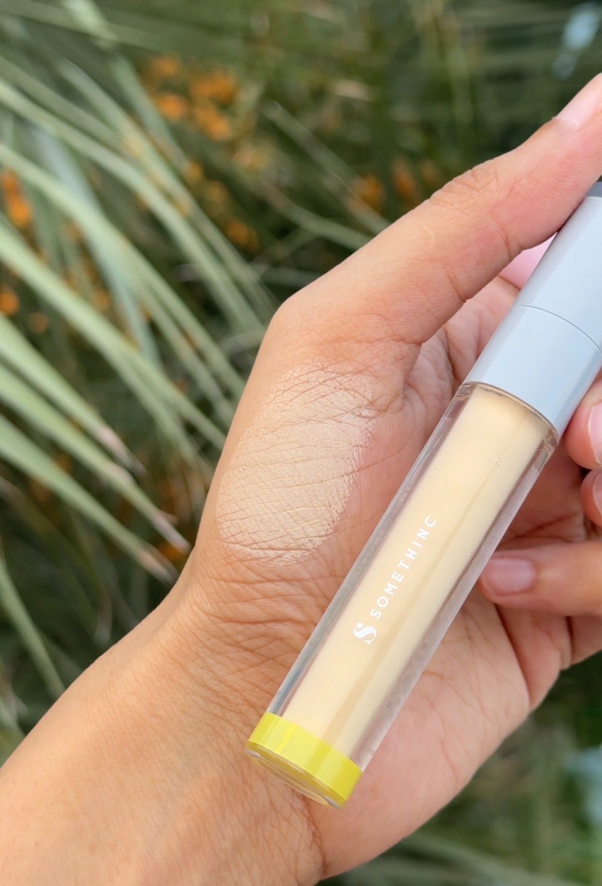 WAKE ME UP CONCEALER IN IVORY SHADE