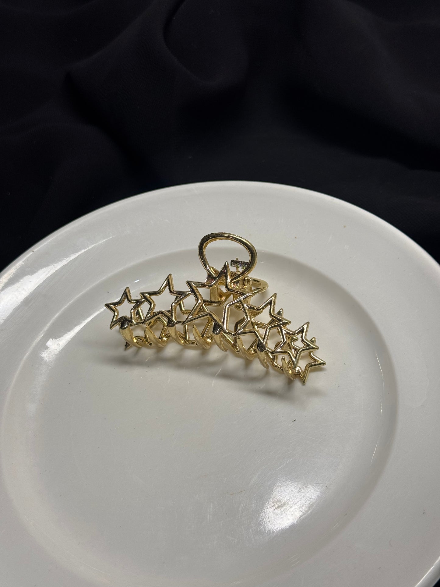 A106 METAL HAIR CLAW