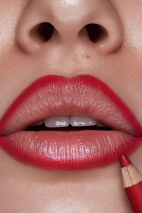 RUBY KISSES ORIGINAL RED LIP LINER