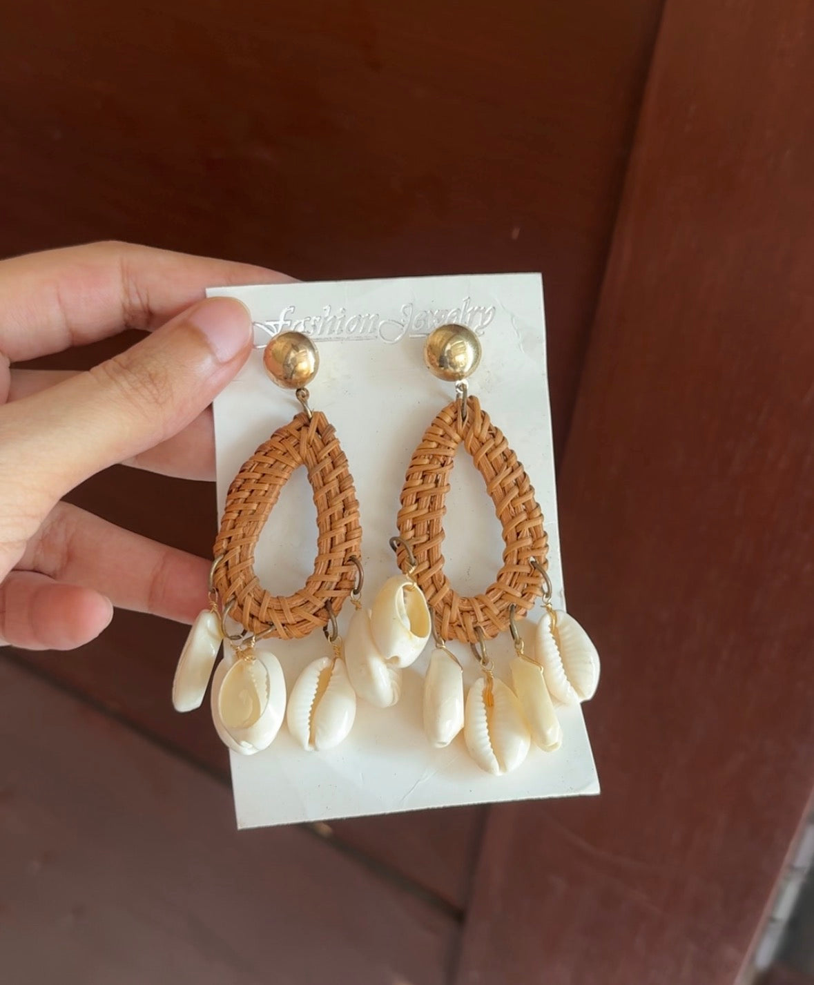 E182 EARRINGS