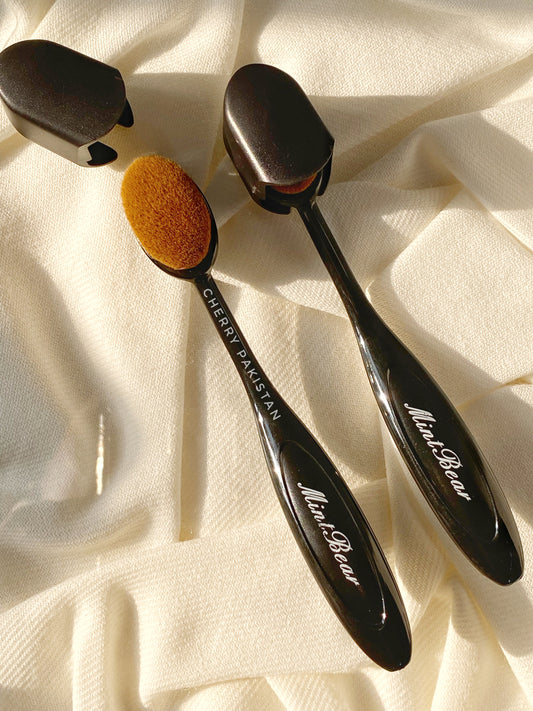 AA MINTBEAR ORIGINAL FOUNDATION AND CONCEALER BRUSH