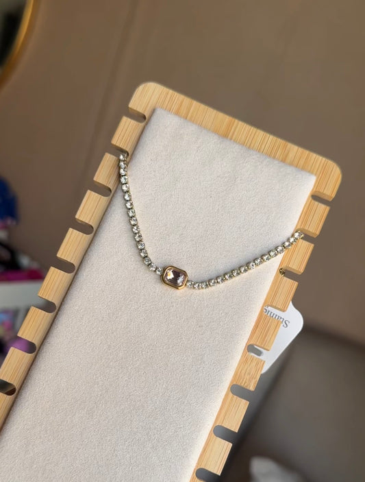E200 PINK STONE BRACELET