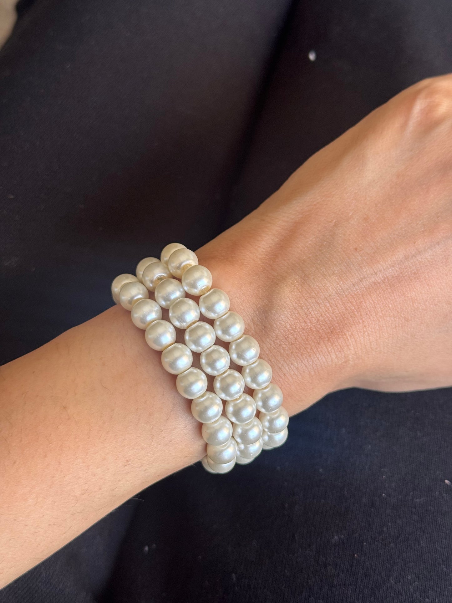 OLD MONEY WHITE PEARL BRACELET SET