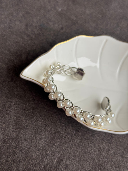 D106 BANGLE