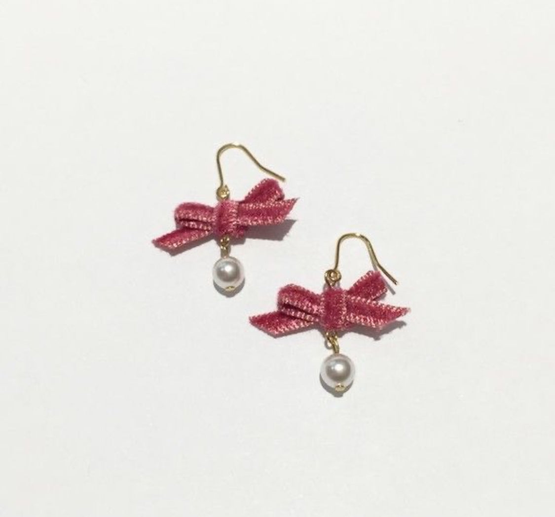 RED MINI RIBBON EARRINGS