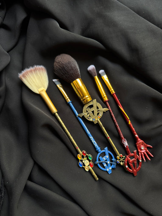 D38 AVENGERS METAL BRUSH SET