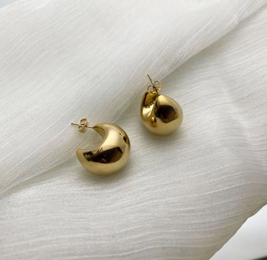 GOLD CHUBBY STUDS /HOOPS