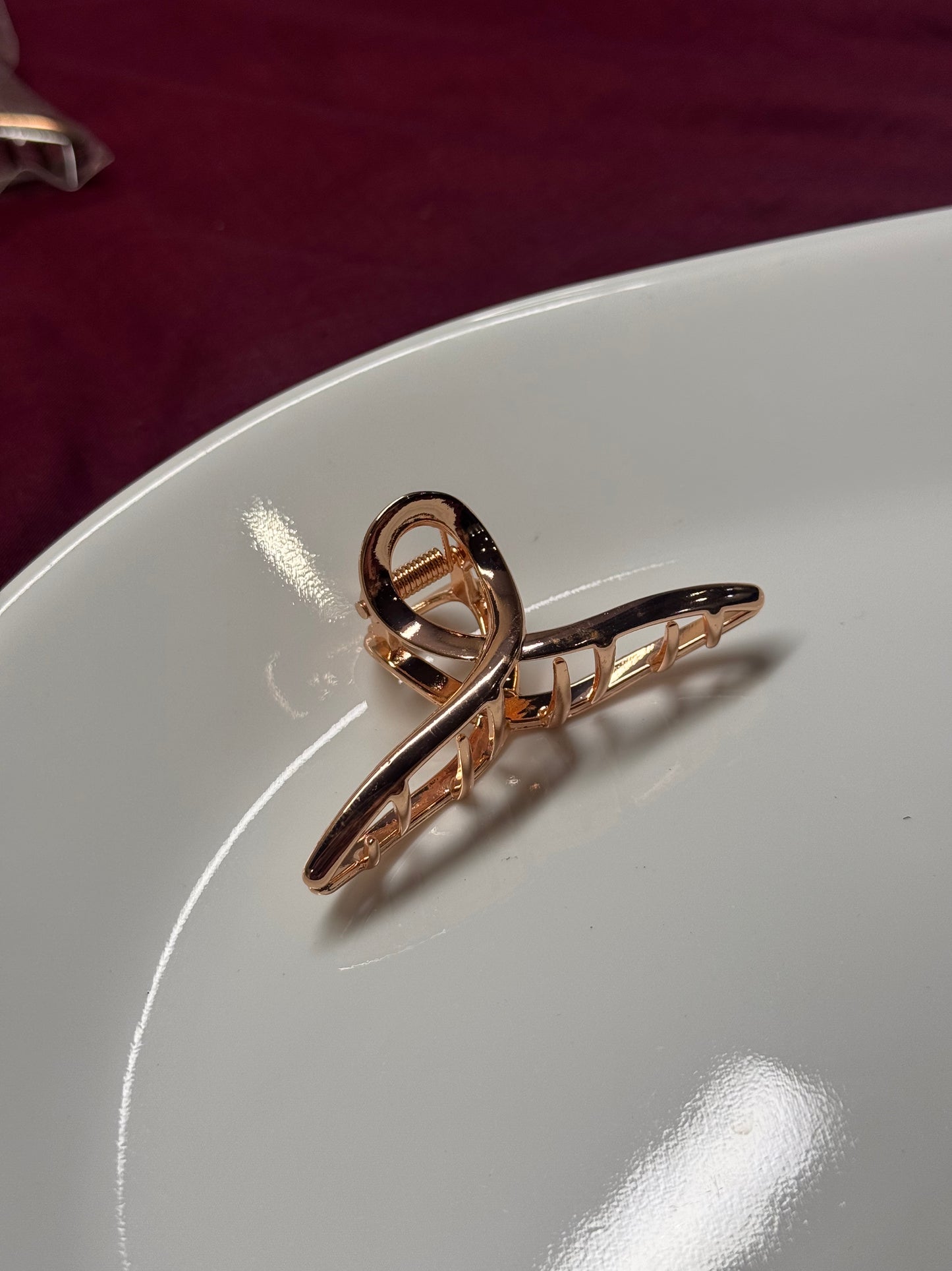 028 SMALL METAL TWISTED CLAW CLIP