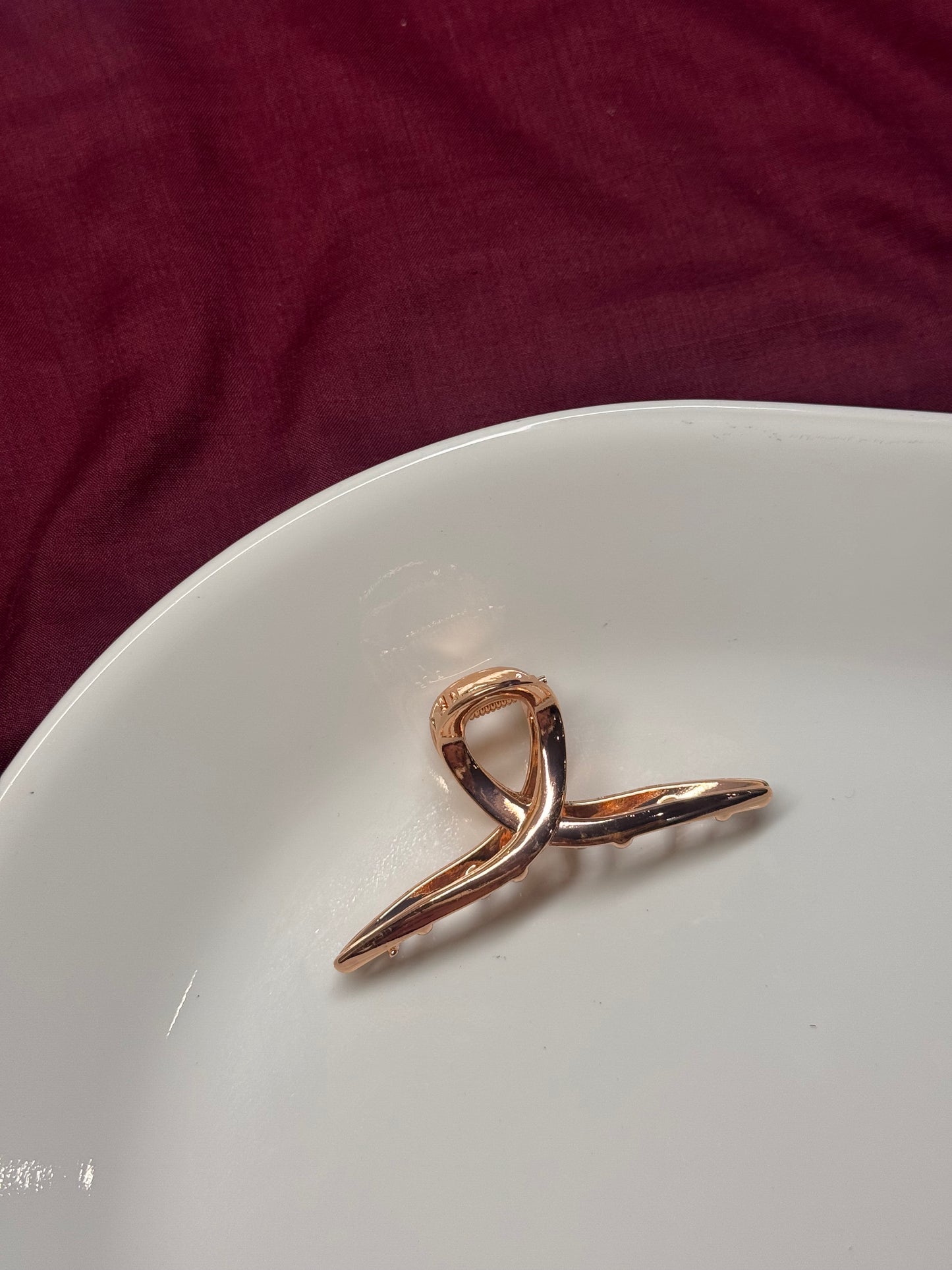 028 SMALL METAL TWISTED CLAW CLIP