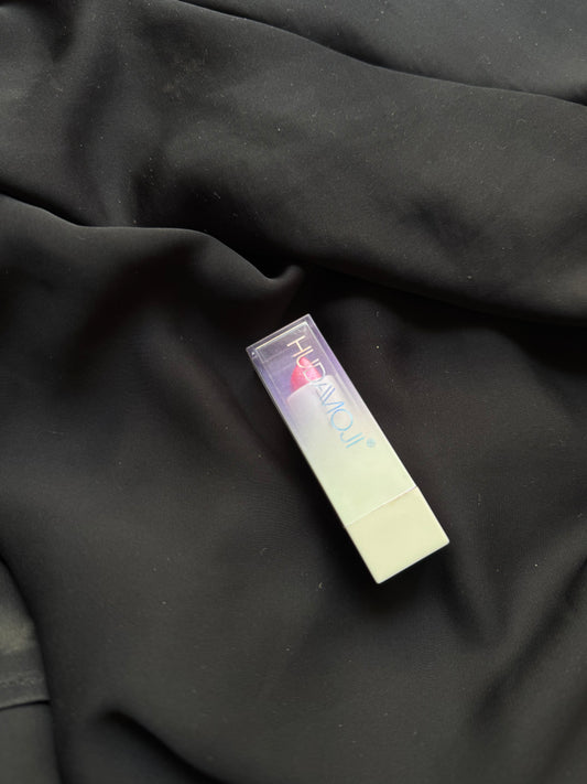 D36 HUDAMOJI GLITTER LIP COLOR