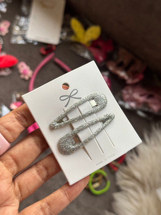 B215 SHINY HAIR PIN PAIR