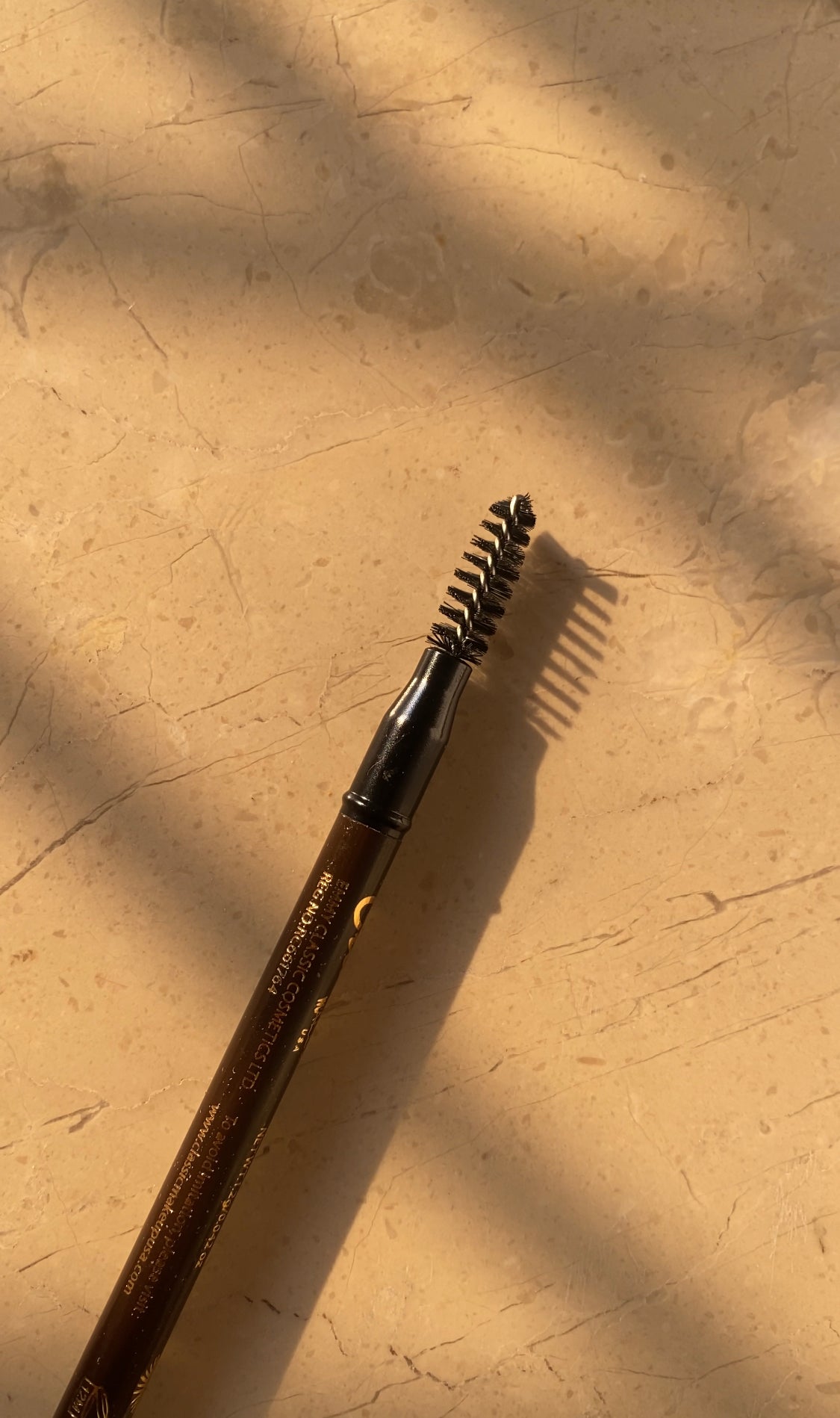 CLASSIC COFFEE EYEBROW PENCIL