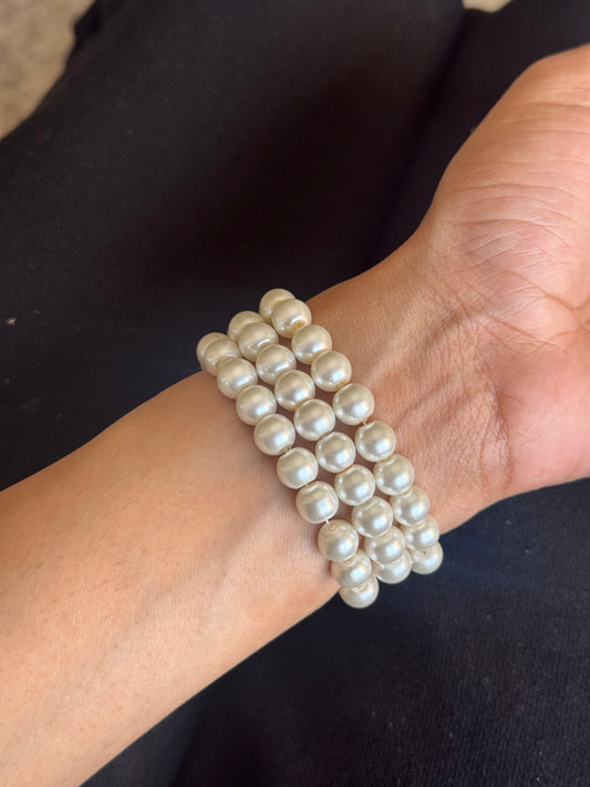 OLD MONEY WHITE PEARL BRACELET SET