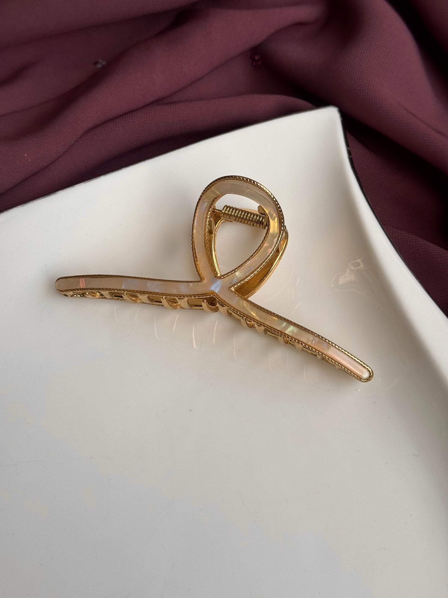 A44 METAL HAIR CLAW
