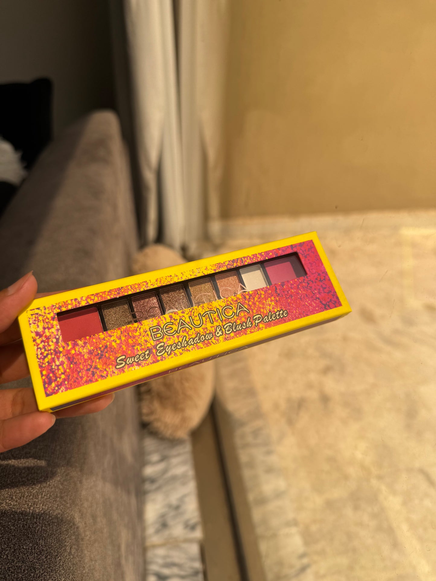 C225 EYESHADOW AND BLUSH PALETTE