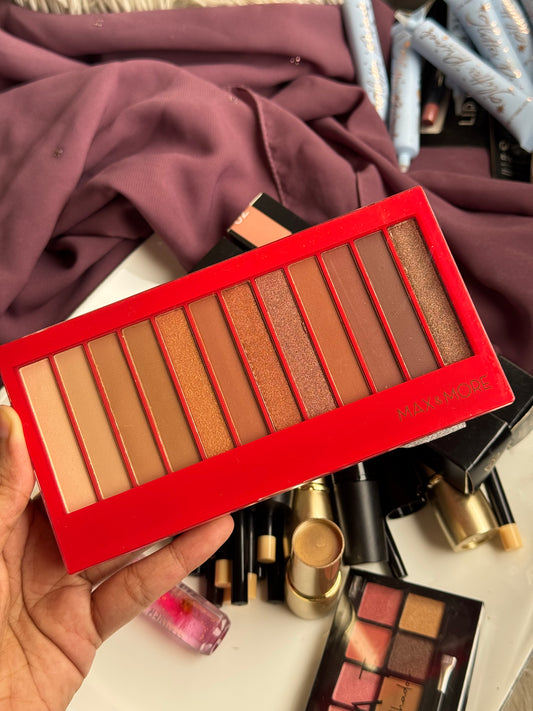 MAX N MORE EYESHADOW PALETTE