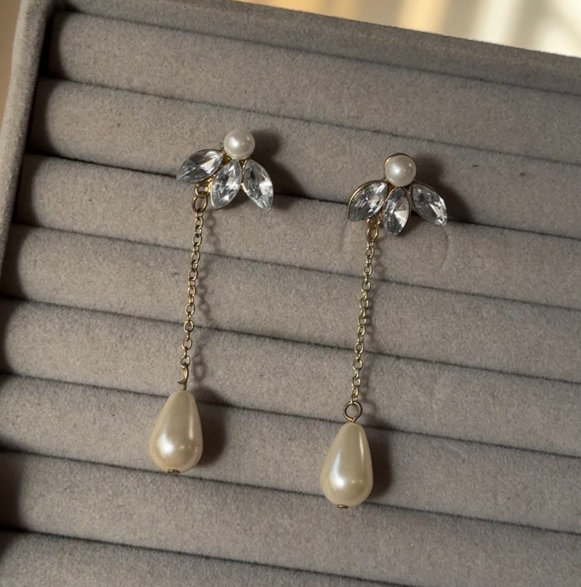 E218 CLIP ON EARRINGS