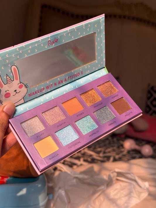 RUGS RUNNY EYESHADOW PALETTE