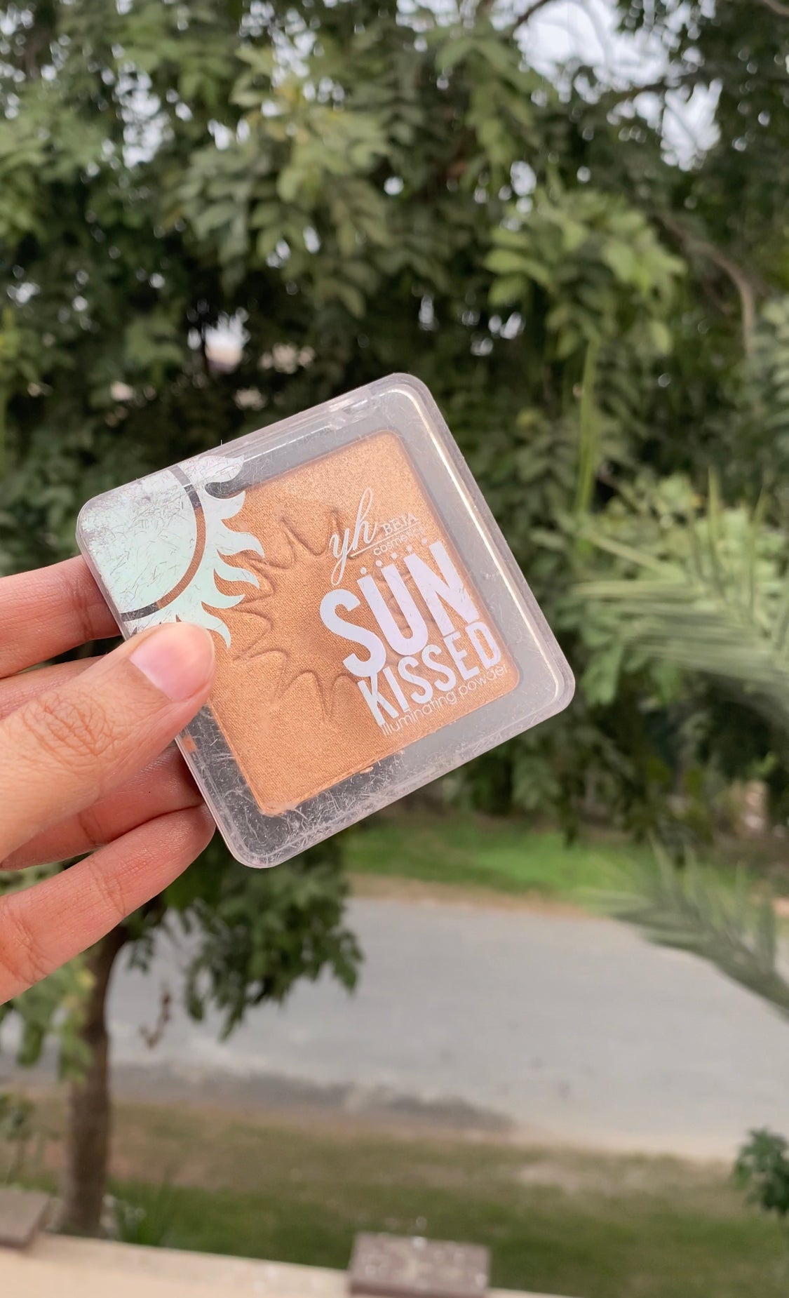 C11 SUN KISSED HIGHLIGHTER