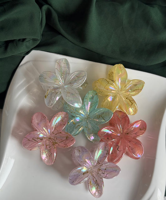 ACRYLIC FLOWER HAIR CLAW