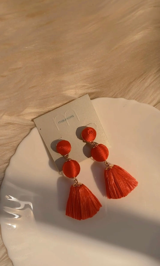 AA136 TASSEL EARRINGS