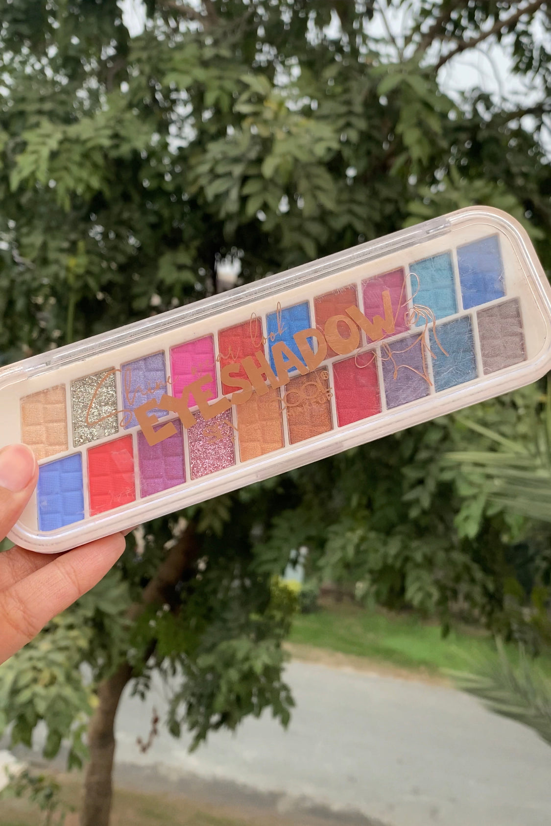 C14 EYESHADOW PALETTE