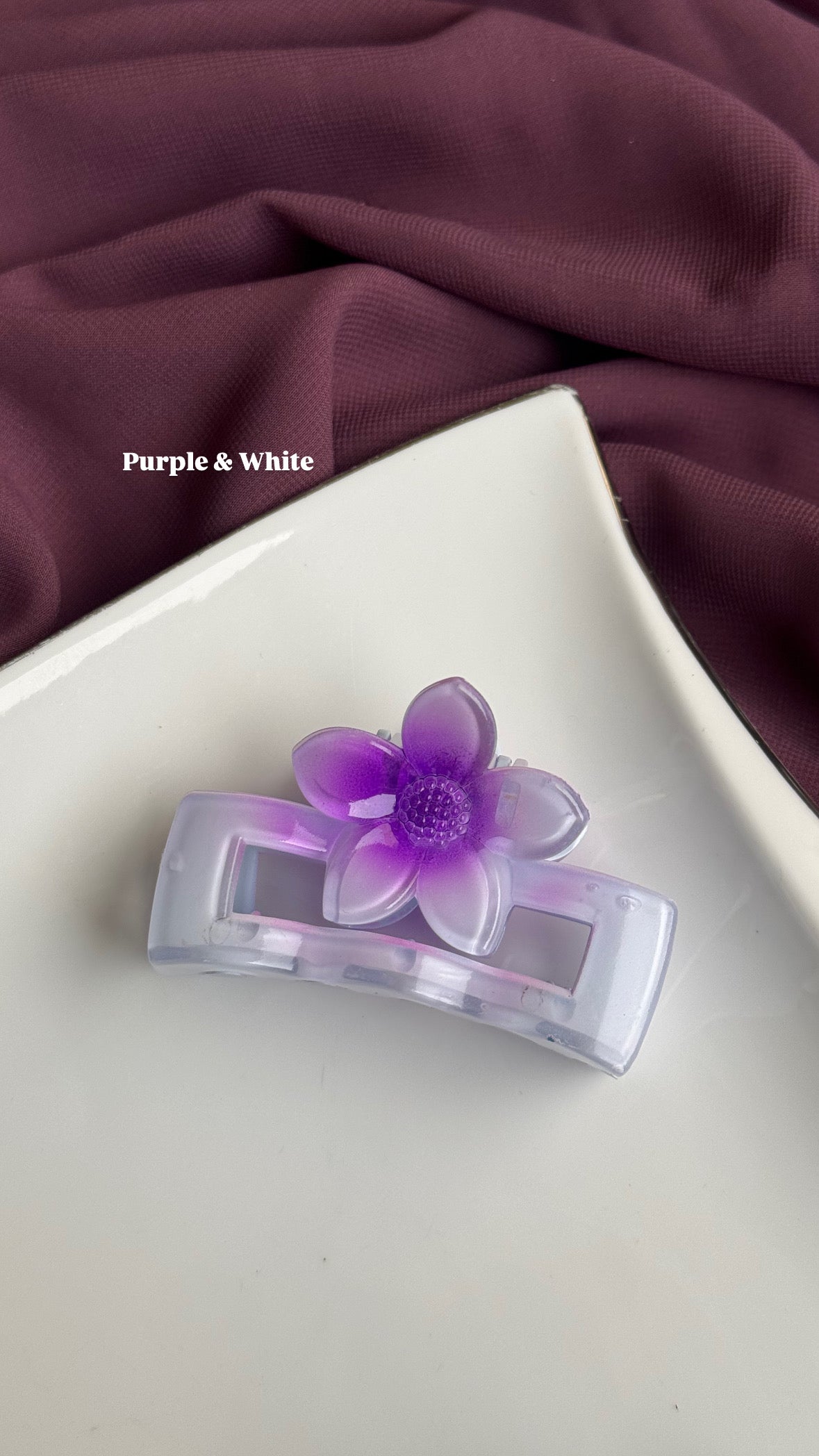 FLOWER RECTANGLE HAIR CLAWS
