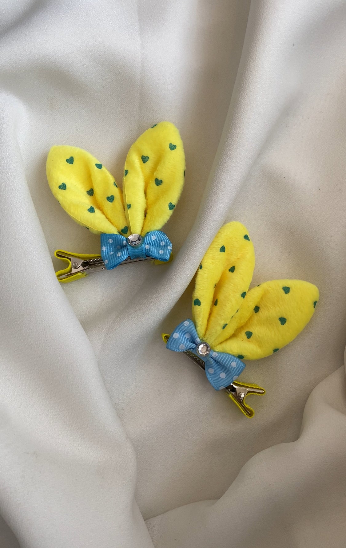 D73 YELLOW HAIR CLIP SET