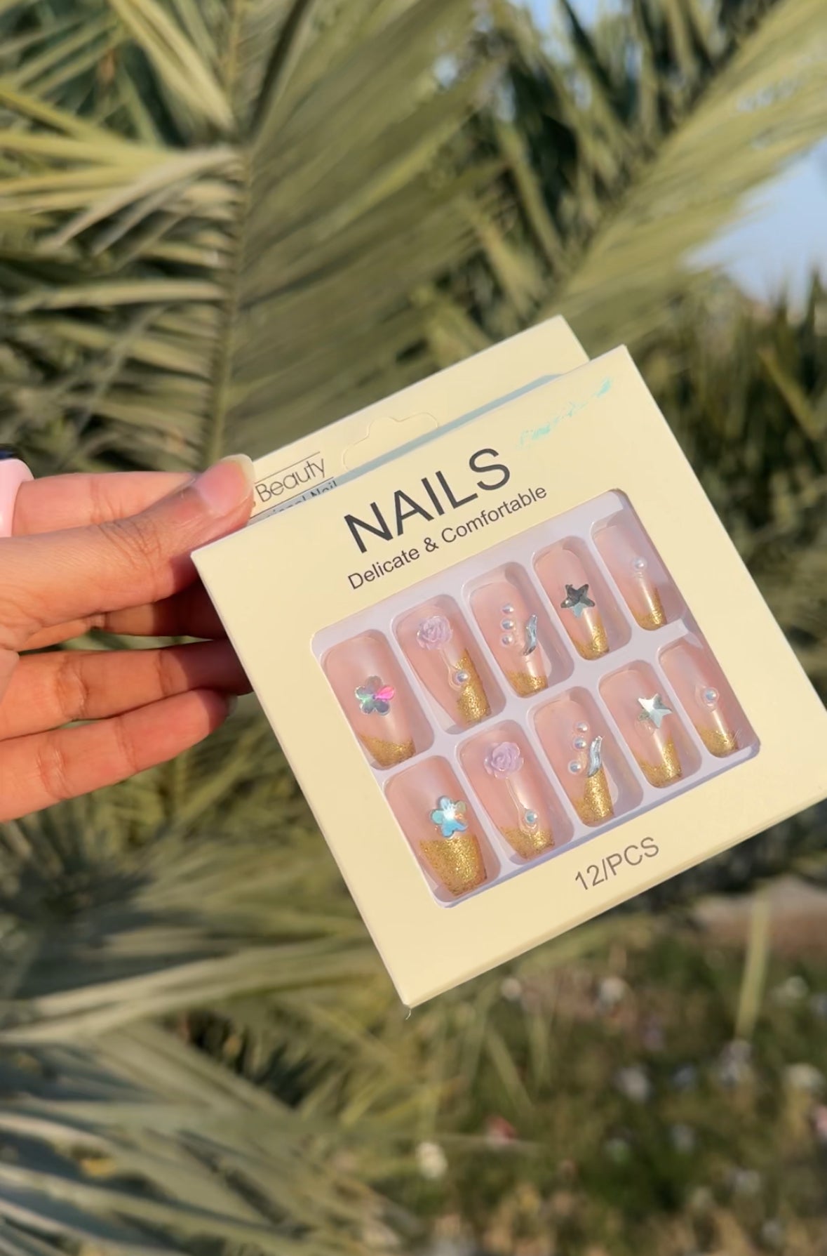 C54 NAIL SET WITH STICKER PACK (12 PIECES)