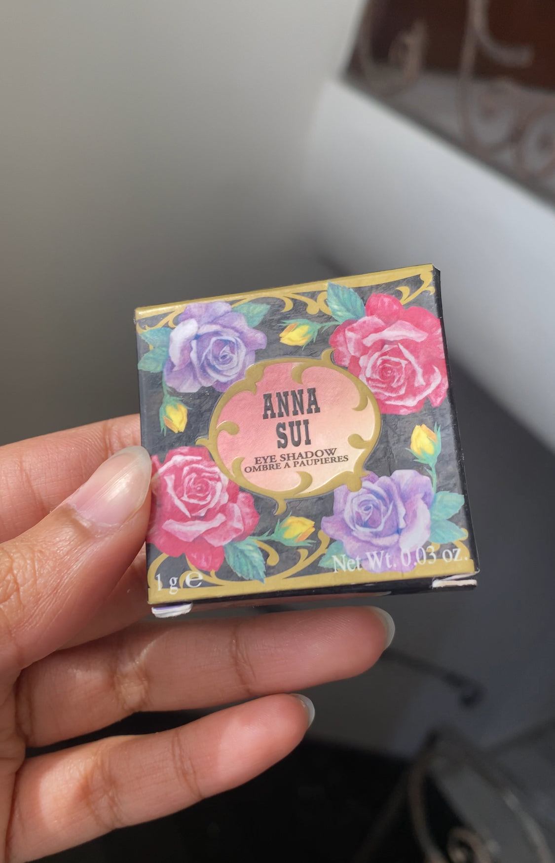 003 ANNA SUI HIGHLY PIGMENTED BLACK EYESHADOW