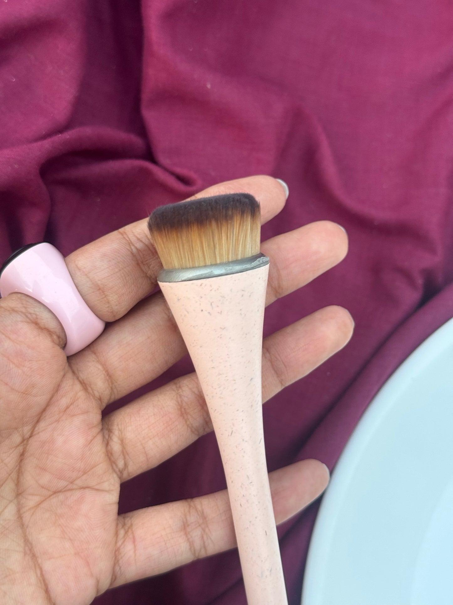 ECOTOOLS FANCY MEDIUM FOUNDATION BLENDING BRUSH