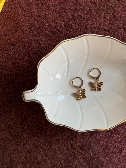 C179 BUTTERFLY HUGGIES