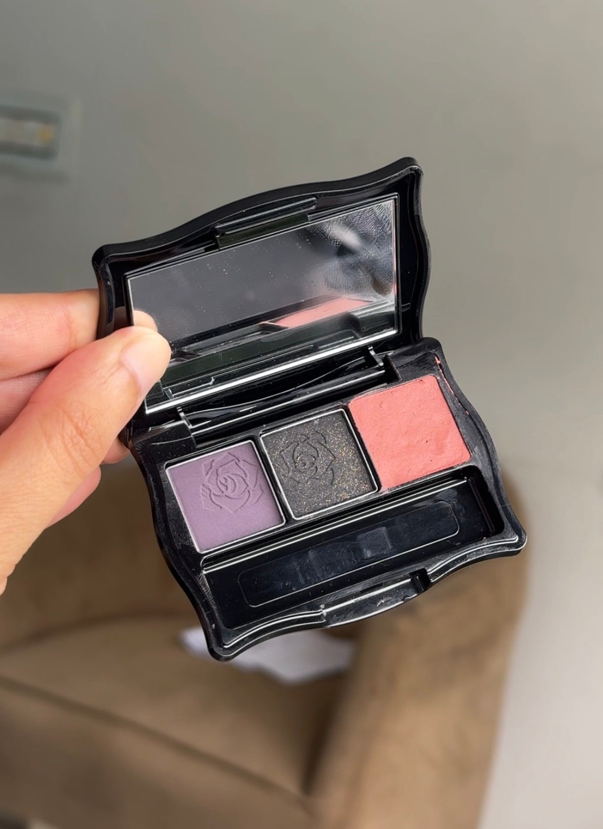 E114 ANNA SUI PALETTE