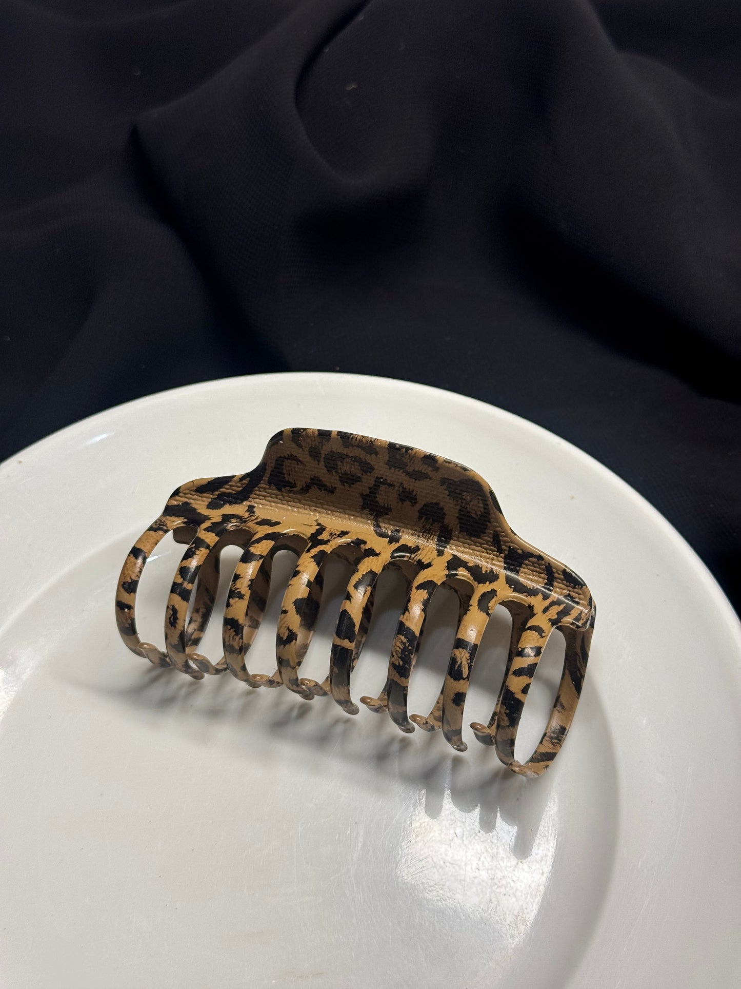 A91 METAL HAIR CLAW