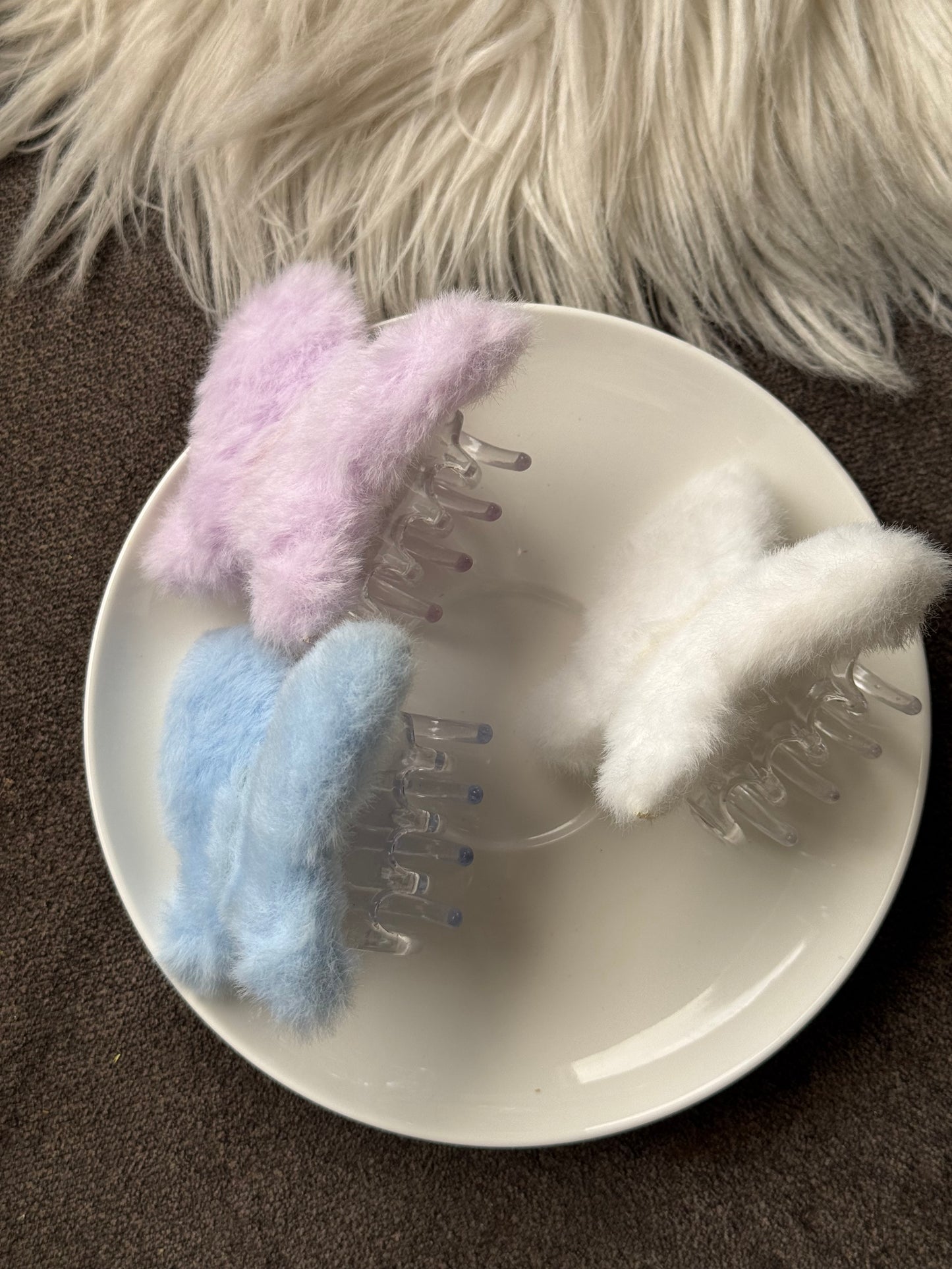 A161 BUTTERFLY FUR HAIR CLAW