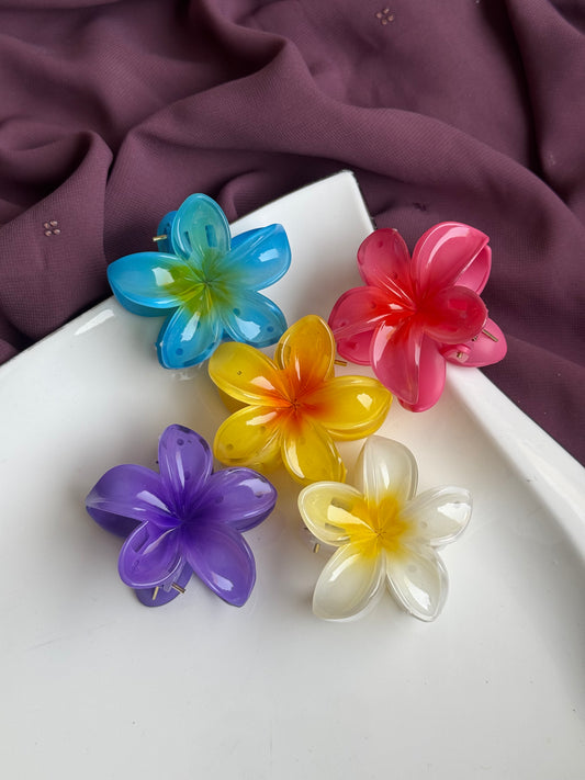 MEDIUM FLOWER HAIR CLAW