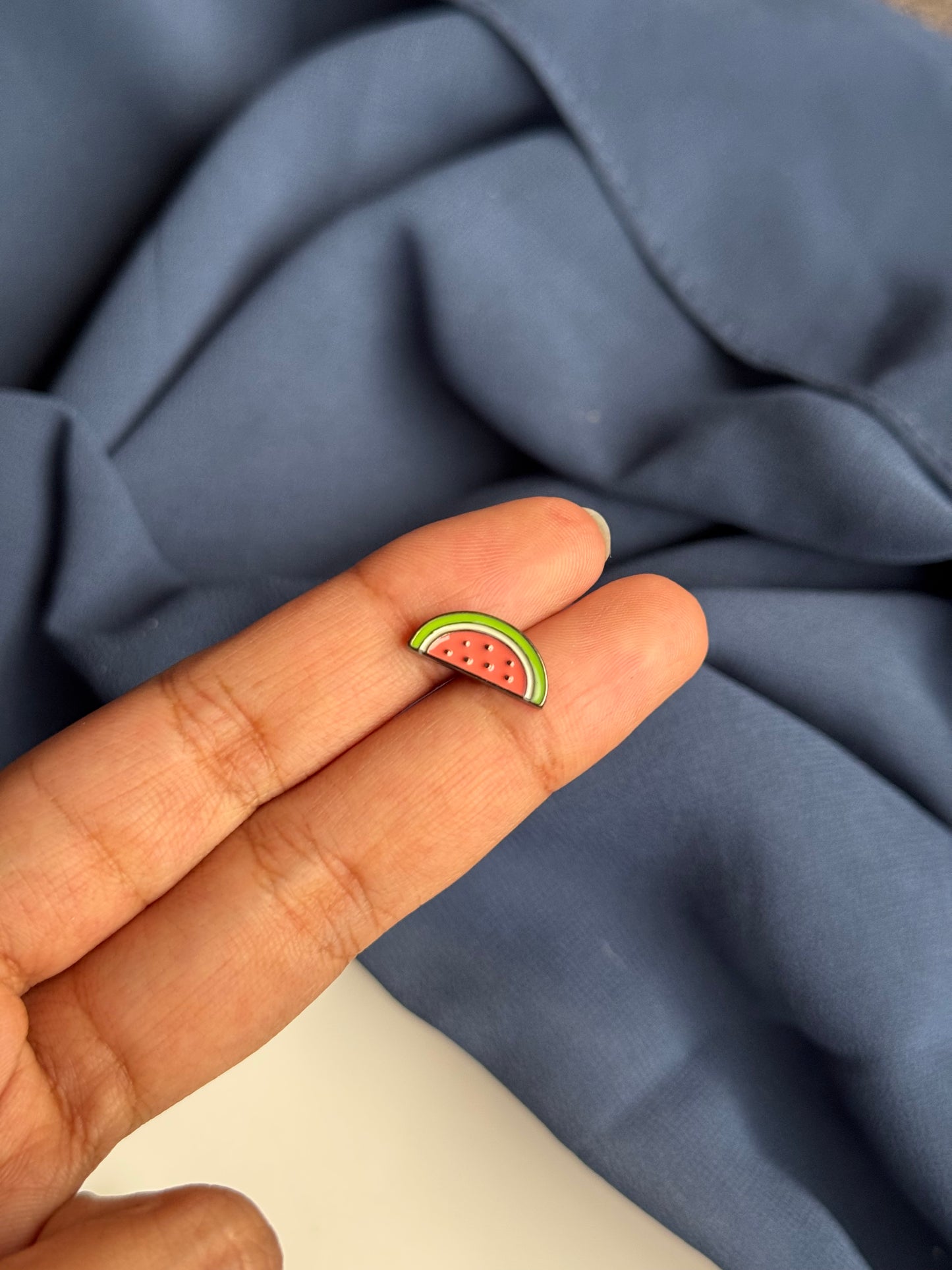 A154 ENAMEL PIN