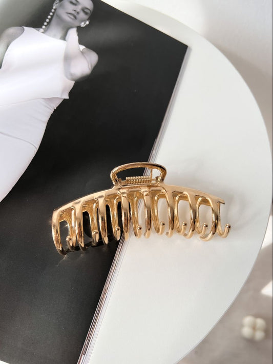 GOLDEN LARGE CLAW CLIP IN METAL