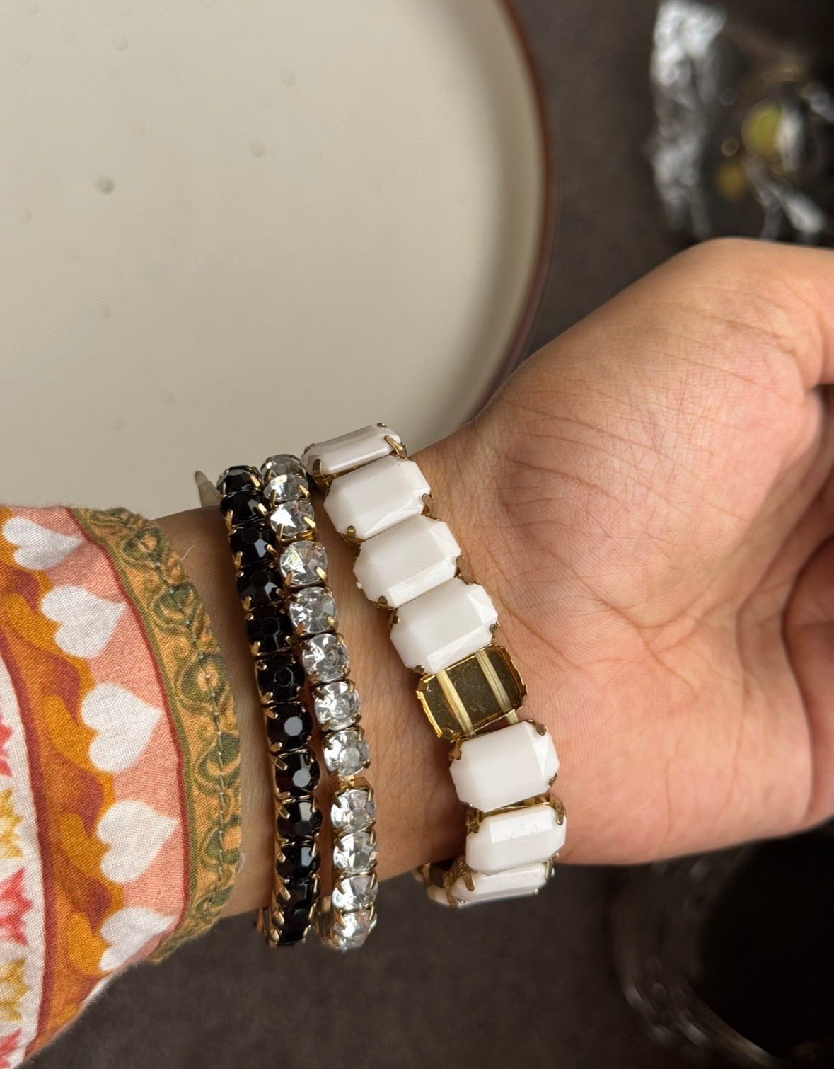 ONE STONE MISSING BRACELET SET