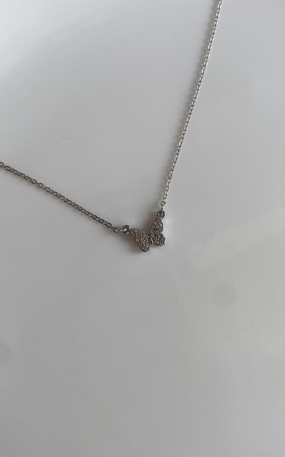 F26 SILVER BUTTERFLY NECKLACE PENDANT