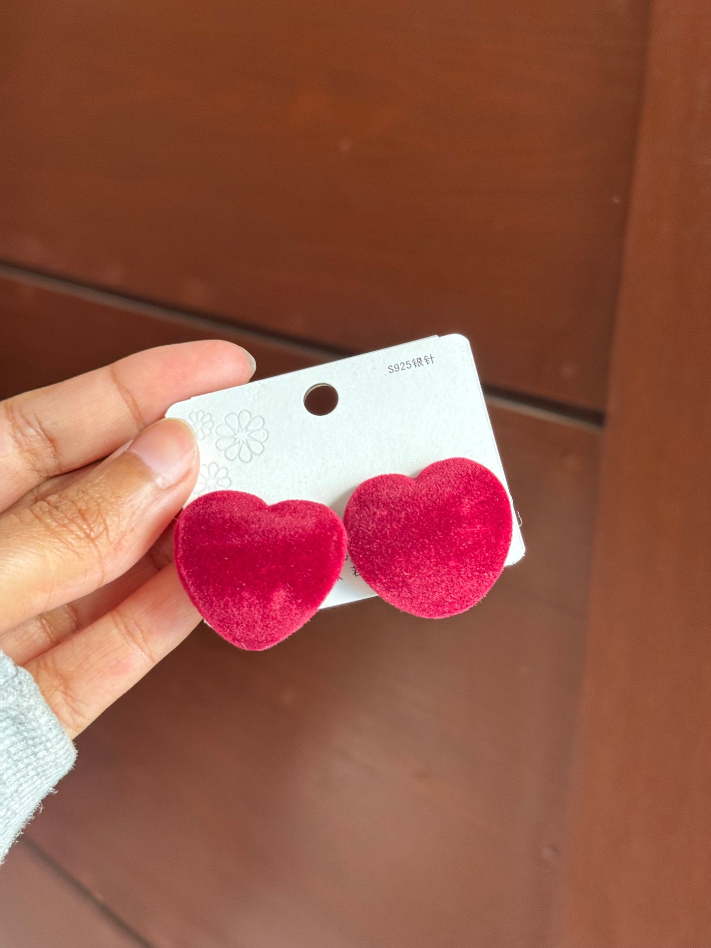 C178 RED VELVET EARRINGS