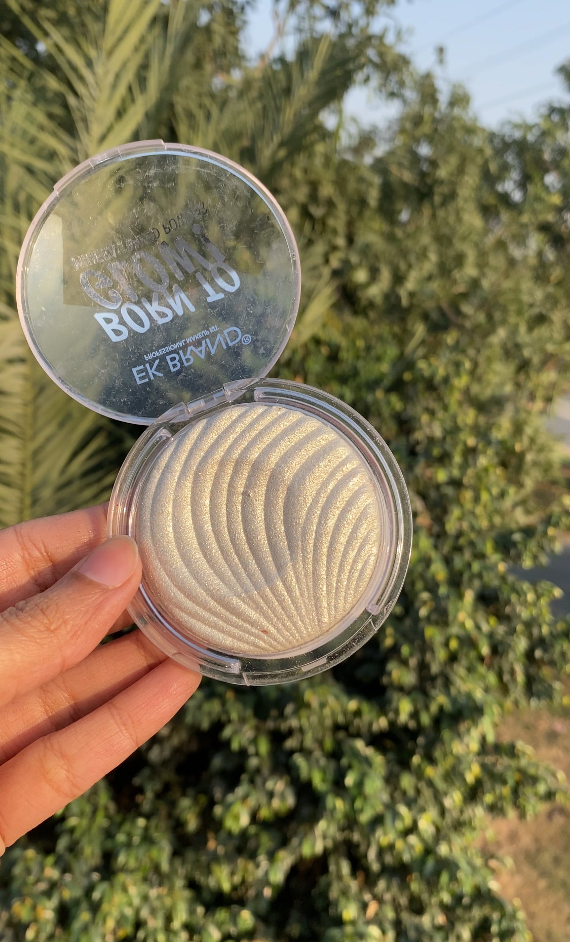 C200 BORN TO GLOW HIGHLIGHTER