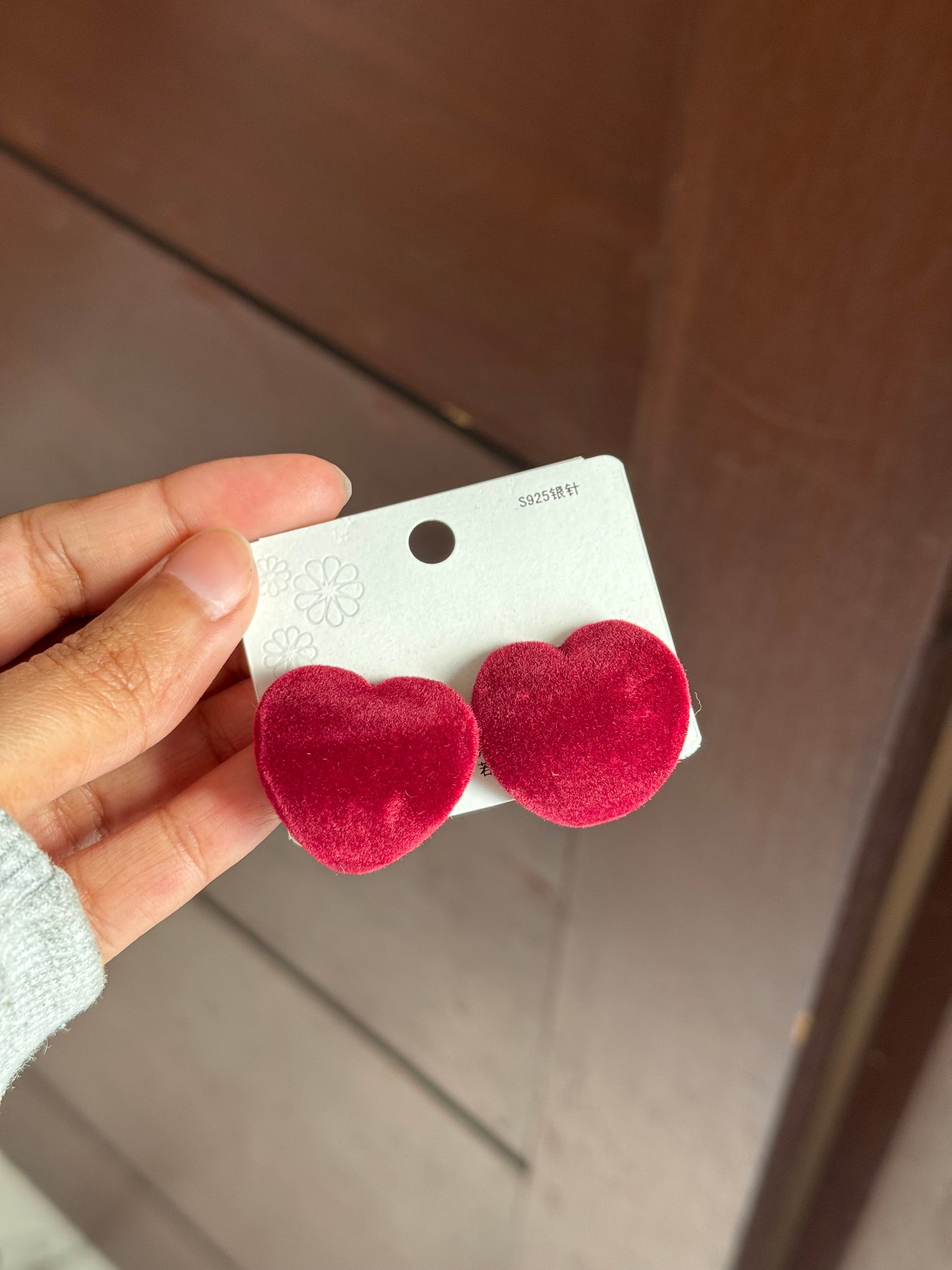 C178 RED VELVET EARRINGS